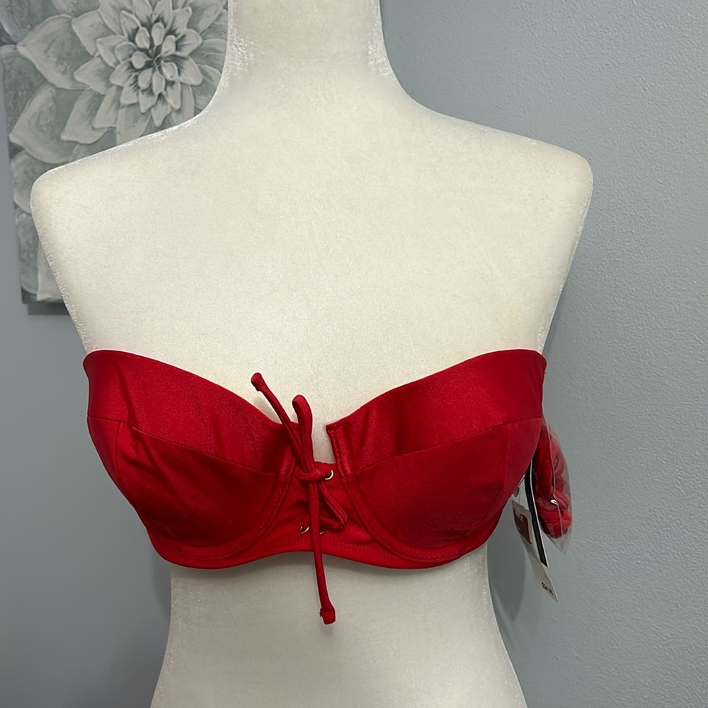 Women’s Swimsuit Top
